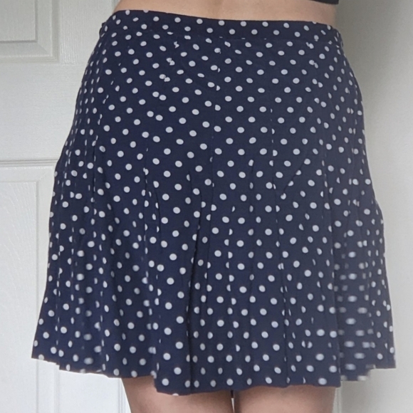 Hollister dark blue dot skirt - Picture 4 of 11